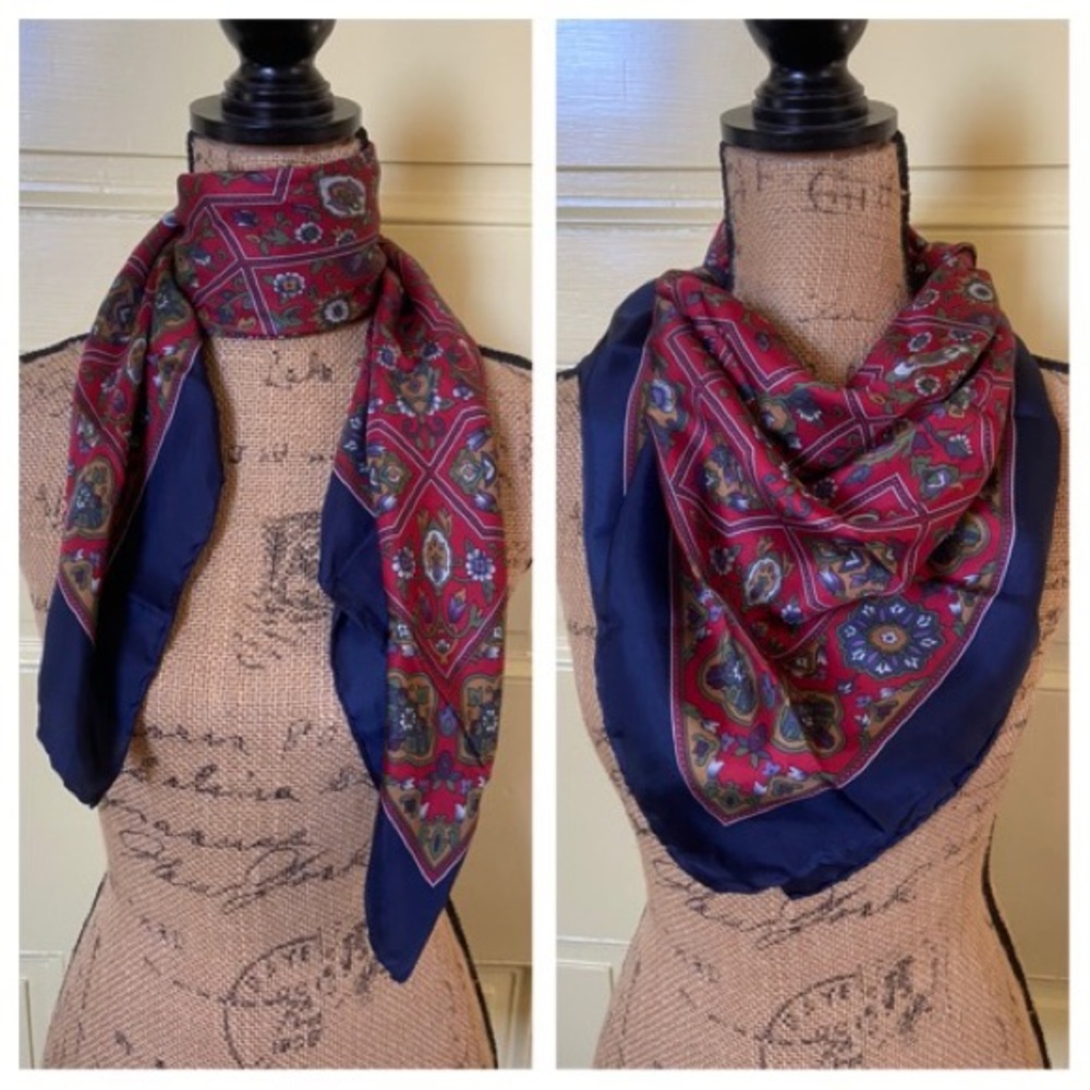 Navy/red/multi lg. square geometric design scarf